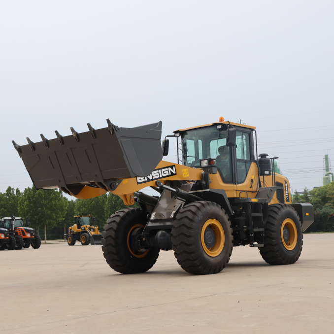 Фронтальный погрузчик Ensign YX646