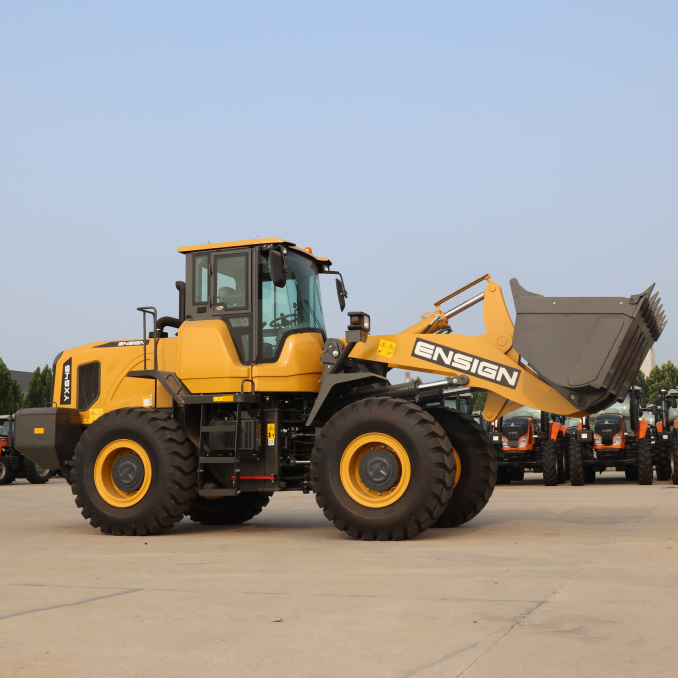 Фронтальный погрузчик Ensign YX646
