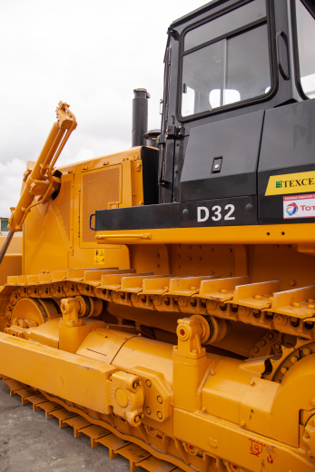 Бульдозер BEEZONE D32-5