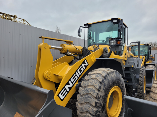 Фронтальный погрузчик Ensign YX656 Premium
