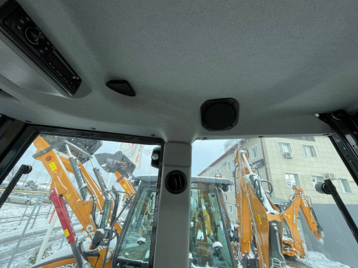 Экскаватор-погрузчик NEW HOLLAND B115B