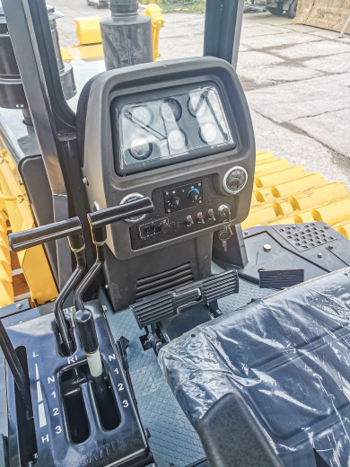 Бульдозер BEEZONE D16-5S (L)