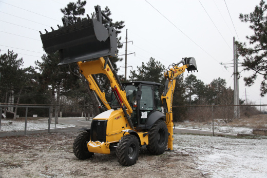 Экскаватор-погрузчик NEW HOLLAND B80C